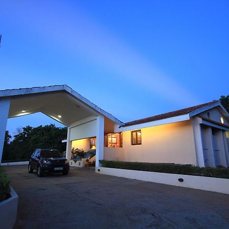 The Ashok Beach Resort Pondicherry Exterior photo