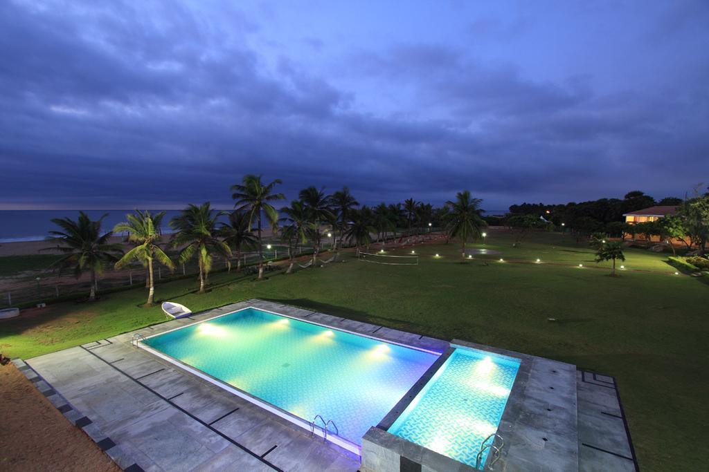 The Ashok Beach Resort Pondicherry Exterior photo